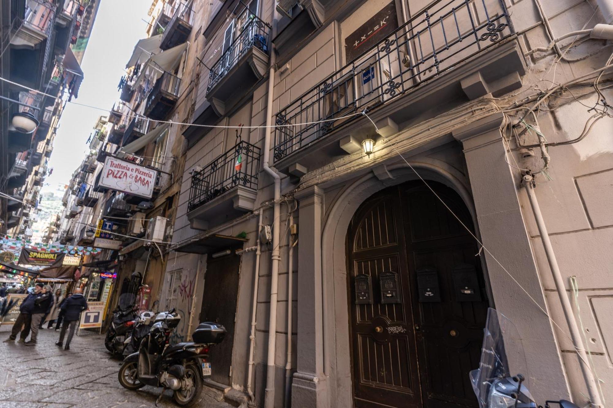 Due Porte A Toledo 那不勒斯 外观 照片