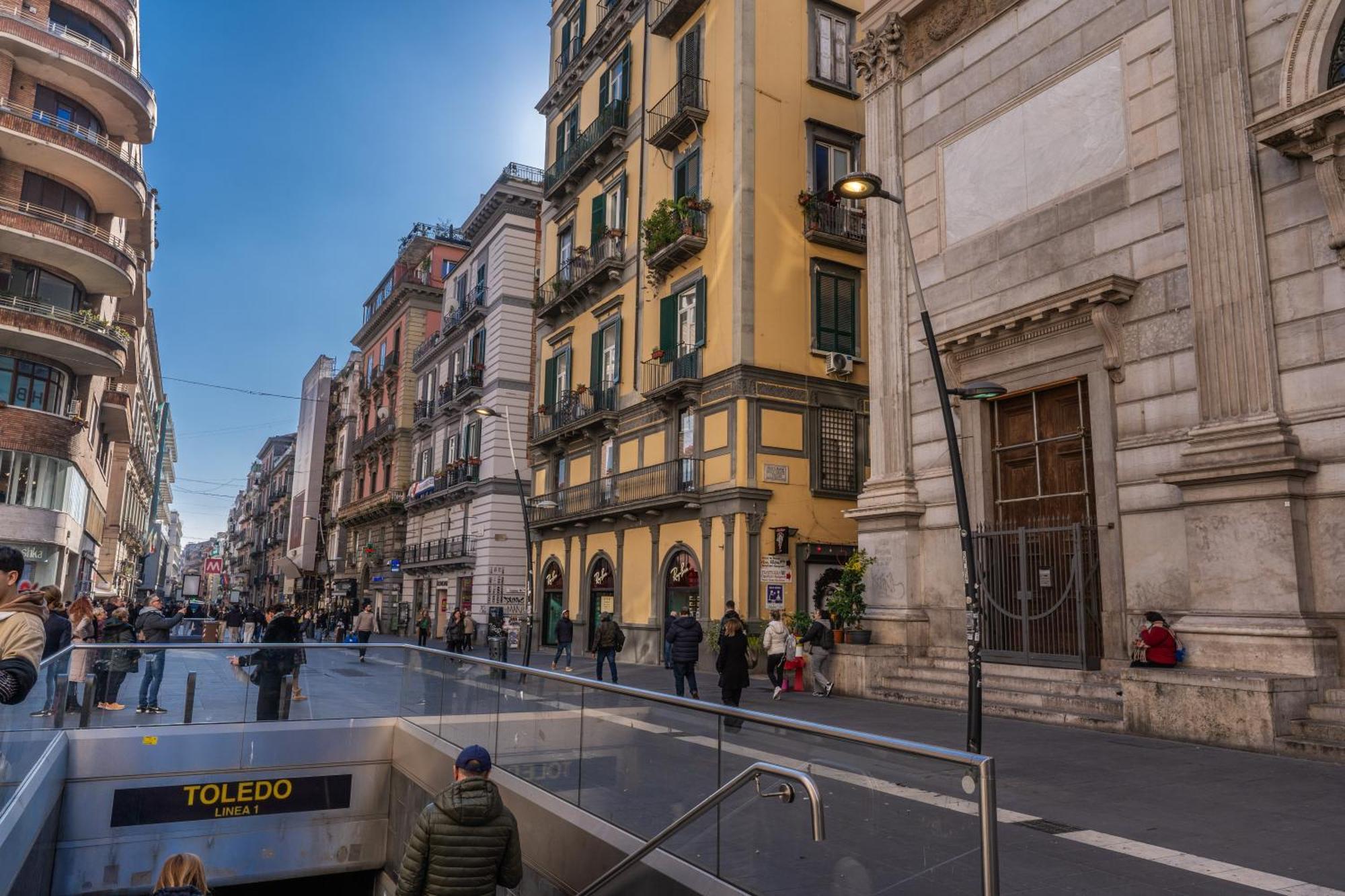 Due Porte A Toledo 那不勒斯 外观 照片